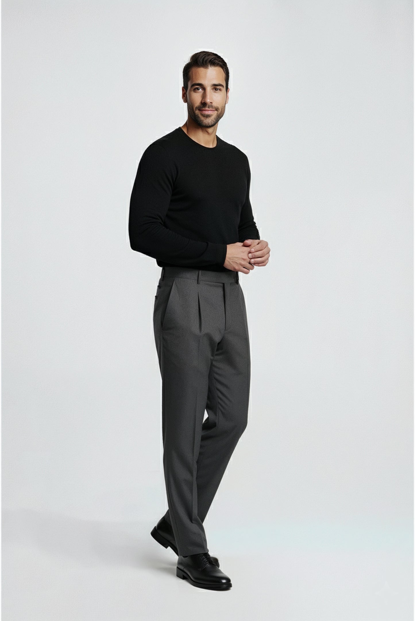 Classic pleated pants