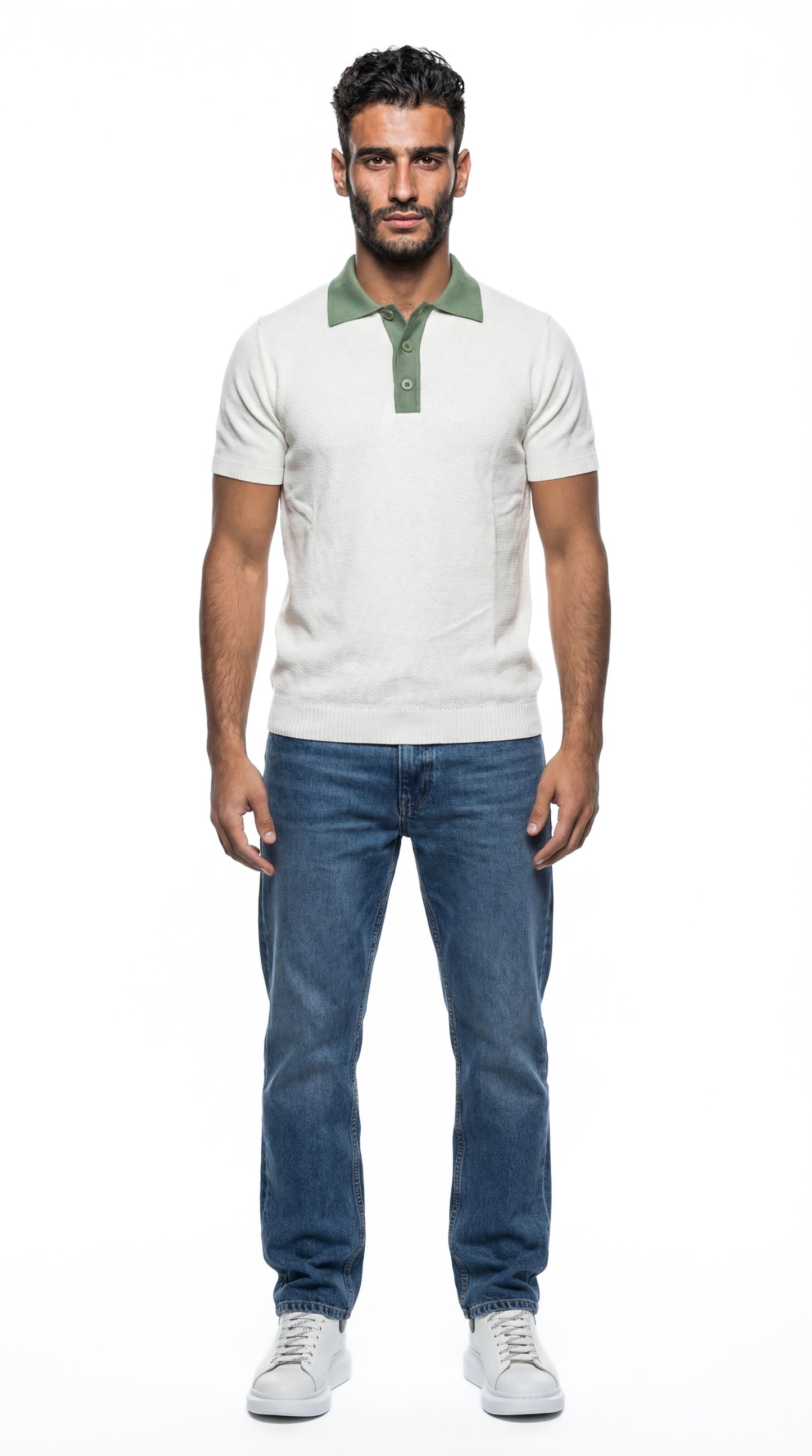 Buttoned Contrast Collar Knit Polo