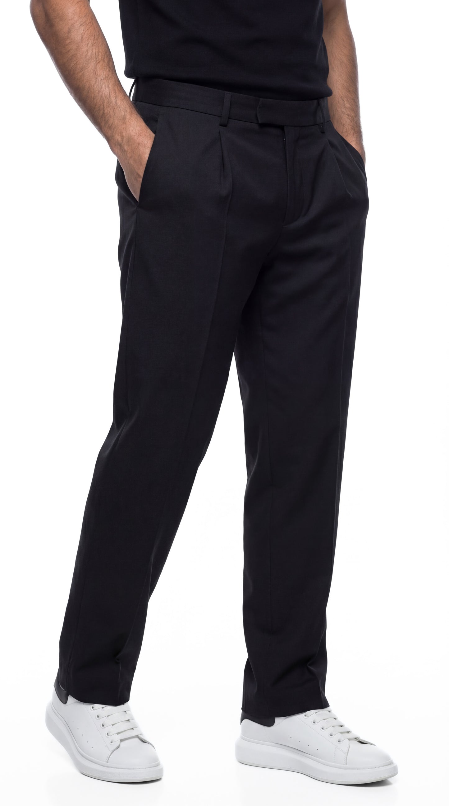 Classic pleated pants